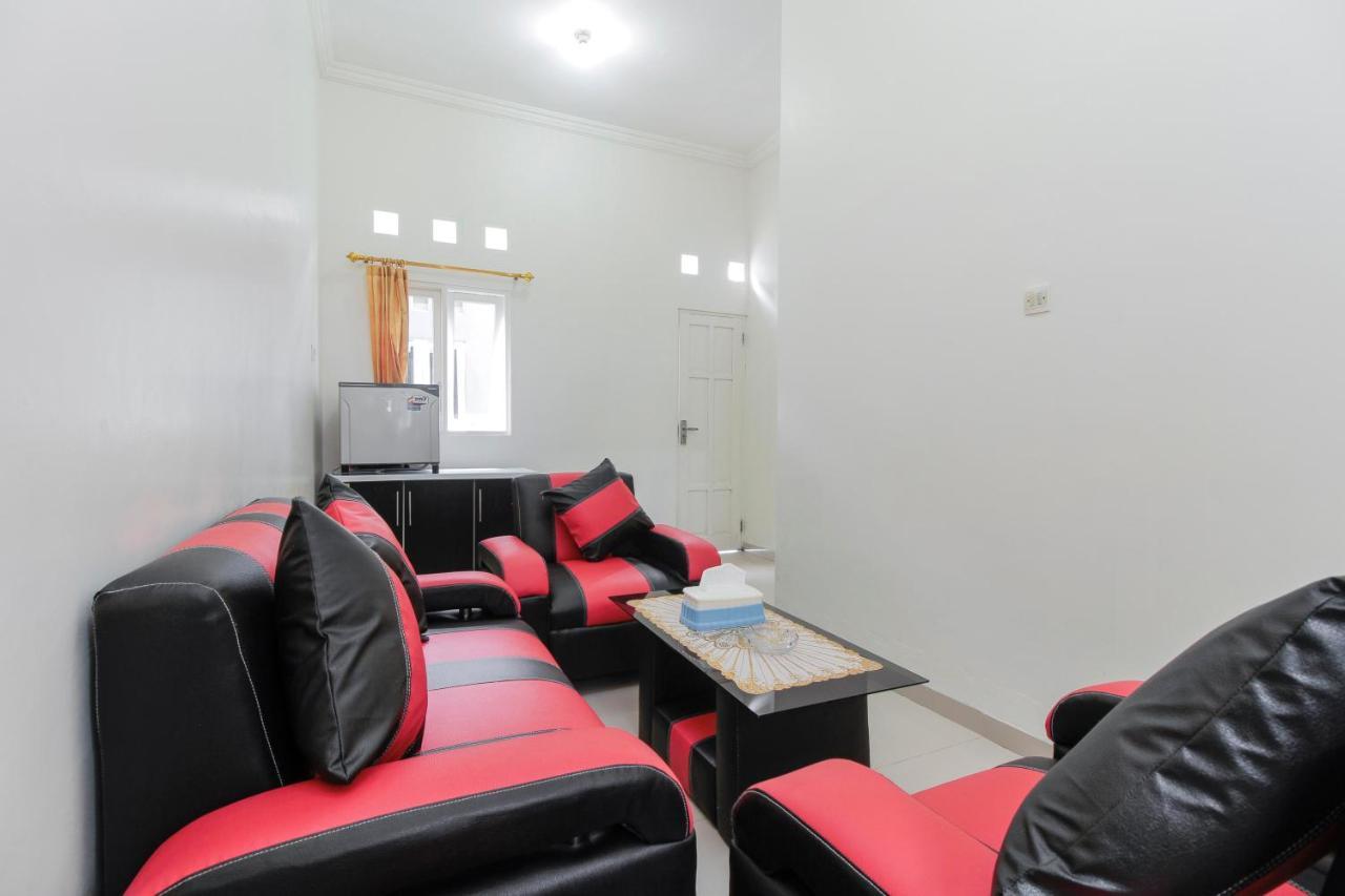 Reddoorz Near Universitas Palangkaraya Exterior photo